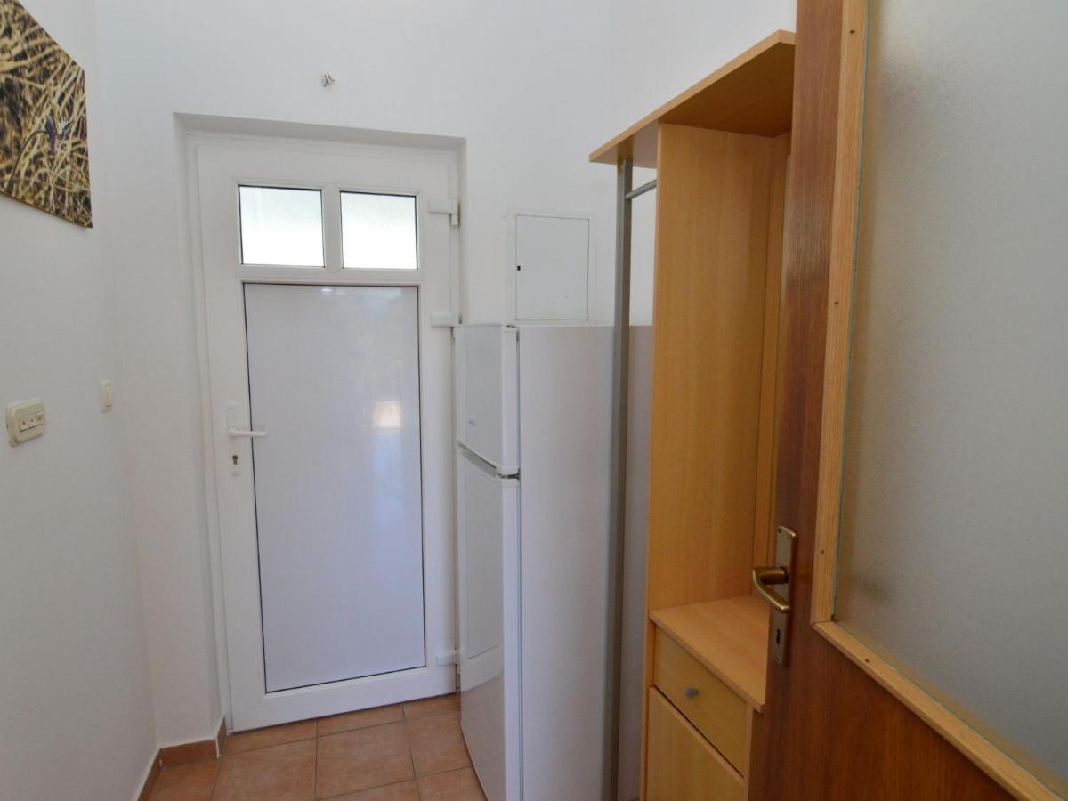 Apartment Buda - Hvr216 By Interhome Basina エクステリア 写真